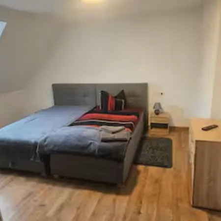 Schoene Vollausgestattete Monteurs- Gaestewohnung In Der Gartenstadt Und Naehe Geiseltalsee 2208 Leuna
